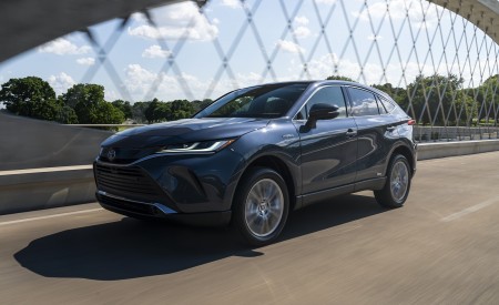2021 Toyota Venza Hybrid Limited Front Three-Quarter Wallpapers 450x275 (1)