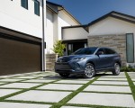 2021 Toyota Venza Hybrid Limited Front Three-Quarter Wallpapers 150x120