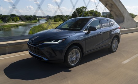 2021 Toyota Venza Hybrid Limited Front Three-Quarter Wallpapers 450x275 (4)