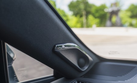 2021 Toyota Venza Hybrid Limited Interior Detail Wallpapers 450x275 (36)