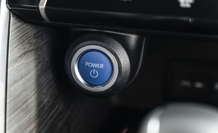 2021 Toyota Venza Hybrid XLE Interior Detail Wallpapers 450x275 (28)