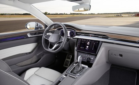 2021 Volkswagen Arteon Shooting Brake Elegance Interior Wallpapers 450x275 (25)