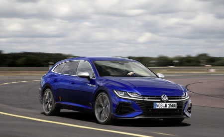 2021 Volkswagen Arteon Shooting Brake R Front Three-Quarter Wallpapers 450x275 (1)