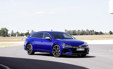2021 Volkswagen Arteon Shooting Brake R Front Three-Quarter Wallpapers 450x275 (7)