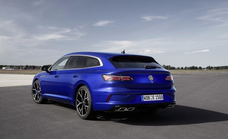 2021 Volkswagen Arteon Shooting Brake R Rear Three-Quarter Wallpapers 450x275 (12)