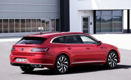 2021 Volkswagen Arteon Shooting Brake eHYBRID R-Line Rear Three-Quarter Wallpapers 450x275 (6)