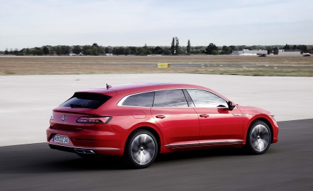 2021 Volkswagen Arteon Shooting Brake eHYBRID R-Line Rear Three-Quarter Wallpapers 450x275 (2)