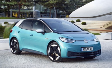 2021 Volkswagen ID.3 1st Edition Front Three-Quarter Wallpapers 450x275 (125)