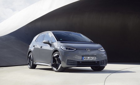 2021 Volkswagen ID.3 1st Edition Front Three-Quarter Wallpapers 450x275 (138)