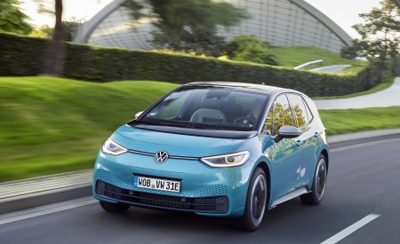 2021 Volkswagen ID.3 1st Edition Front Three-Quarter Wallpapers 450x275 (121)