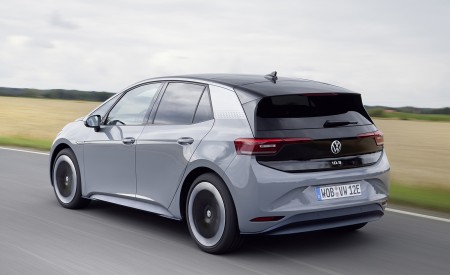 2021 Volkswagen ID.3 1st Edition Rear Three-Quarter Wallpapers 450x275 (133)