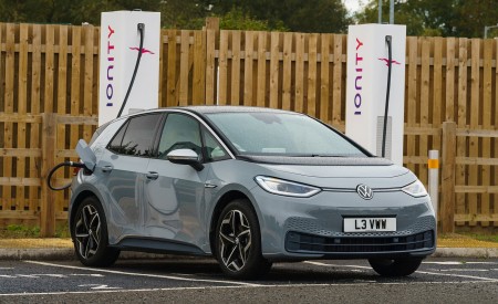 2021 Volkswagen ID.3 1st Edition (UK-Spec) Charging Wallpapers  450x275 (30)