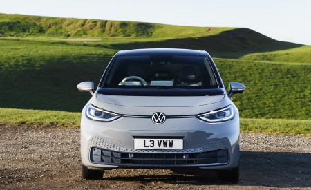 2021 Volkswagen ID.3 1st Edition (UK-Spec) Front Wallpapers 450x275 (37)