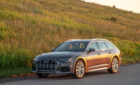 2020 Audi A6 allroad (US-Spec) Front Three-Quarter Wallpapers 450x275 (21)