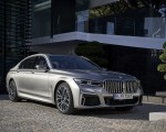 2020 BMW 7-Series 745Le xDrive Plug-In Hybrid Front Three-Quarter Wallpapers 150x120
