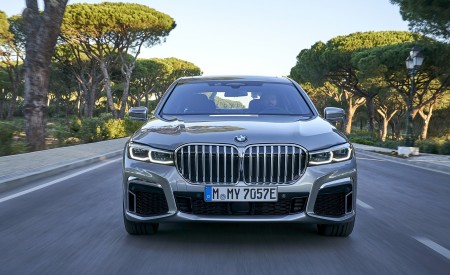2020 BMW 7-Series 745Le xDrive Plug-In Hybrid Front Wallpapers 450x275 (2)