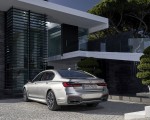 2020 BMW 7-Series 745Le xDrive Plug-In Hybrid Rear Three-Quarter Wallpapers 150x120