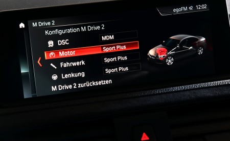 2020 BMW M2 CS Coupe Central Console Wallpapers 450x275 (92)