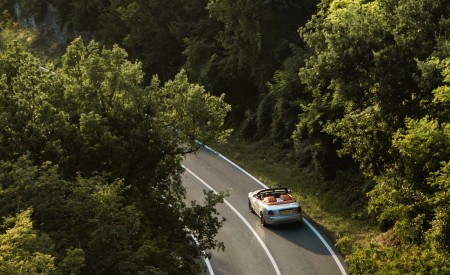 2020 Rolls-Royce Dawn Silver Bullet Rear Three-Quarter Wallpapers 450x275 (6)