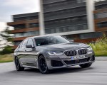 2021 BMW 545e xDrive Front Three-Quarter Wallpapers  150x120 (25)