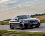 2021 BMW 545e xDrive Front Three-Quarter Wallpapers  150x120 (12)