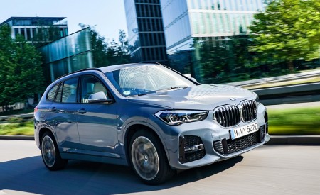 2021 BMW X1 xDrive25e Front Three-Quarter Wallpapers  450x275 (13)