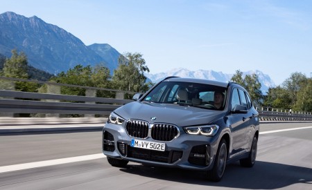 2021 BMW X1 xDrive25e Front Wallpapers 450x275 (11)