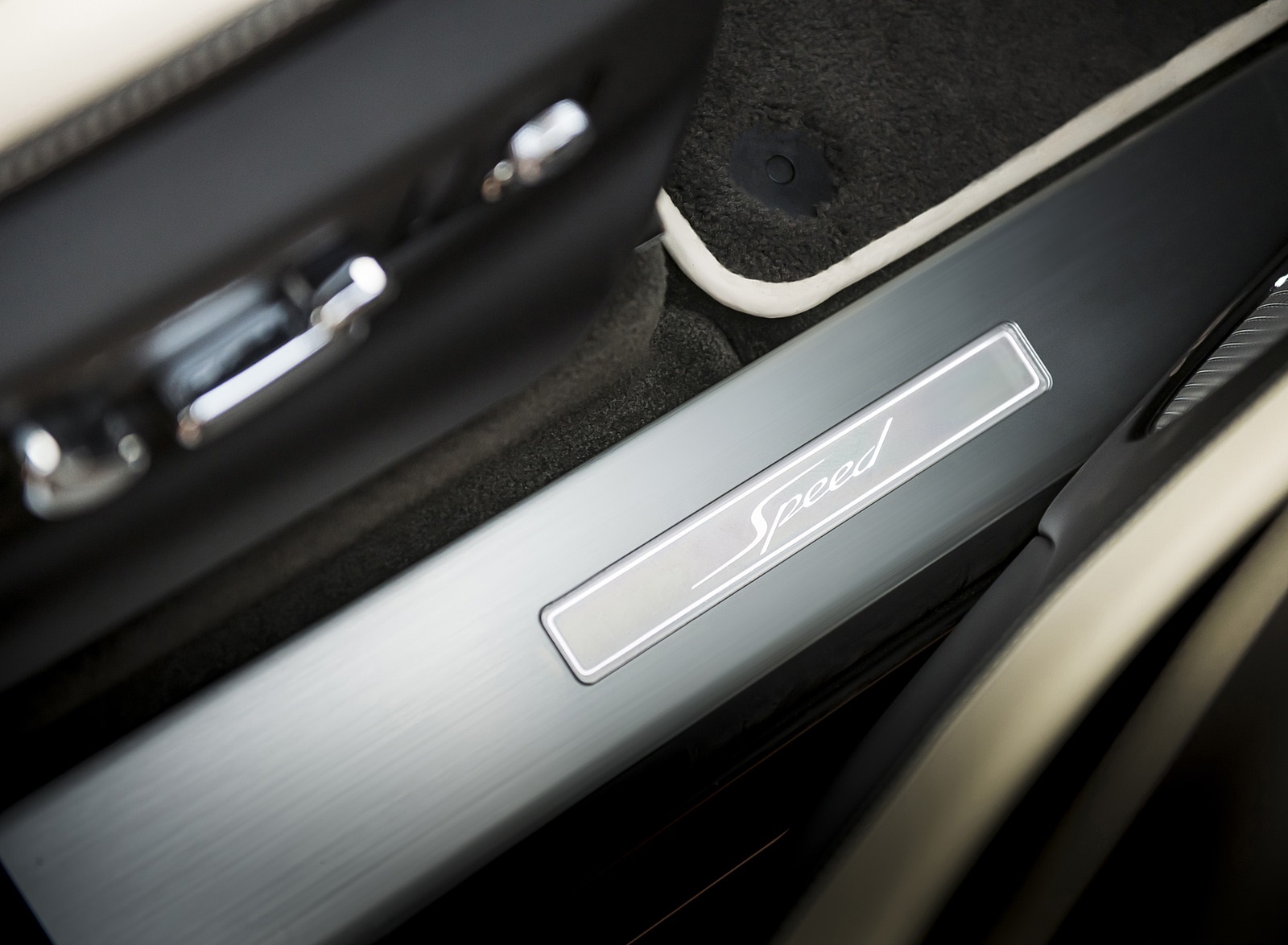 2021 Bentley Bentayga Speed Door Sill Wallpapers (12)