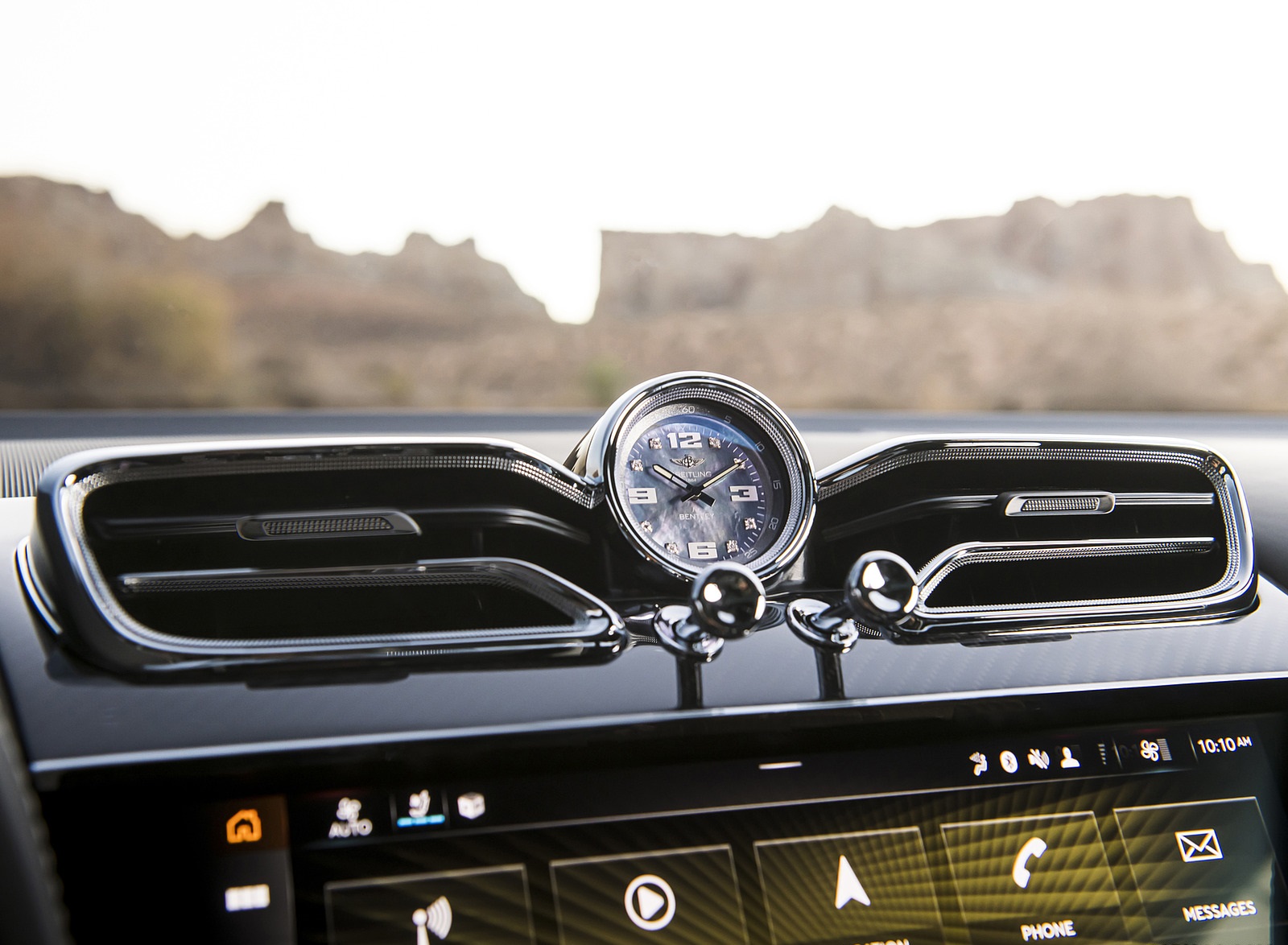 2021 Bentley Bentayga Speed Interior Detail Wallpapers (14)