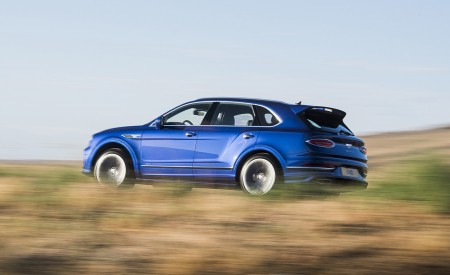 2021 Bentley Bentayga Speed Rear Three-Quarter Wallpapers 450x275 (3)
