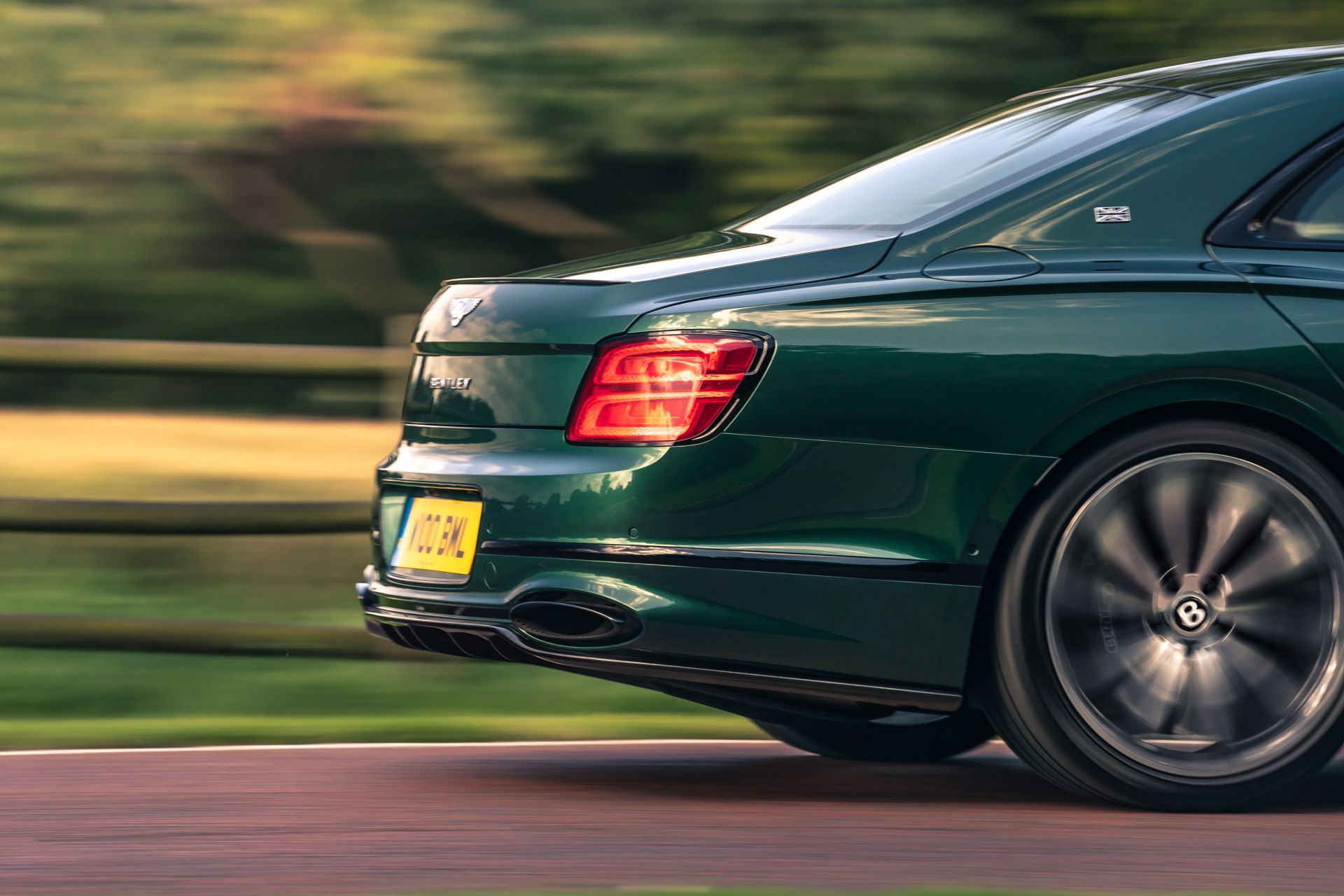 2021 Bentley Flying Spur Styling Specification Detail Wallpapers (5)