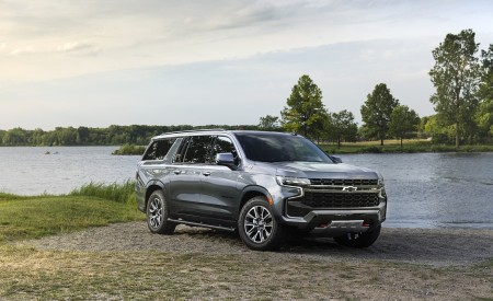 2021 Chevrolet Suburban Z71 Front Three-Quarter Wallpapers 450x275 (9)