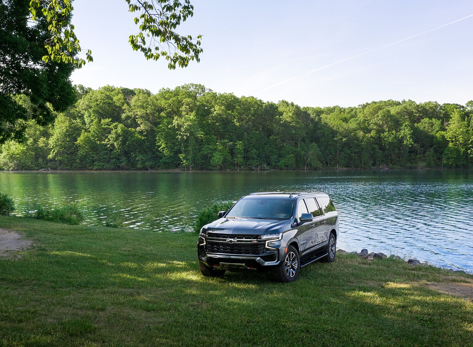 2021 Chevrolet Suburban Z71 Front Wallpapers (11)