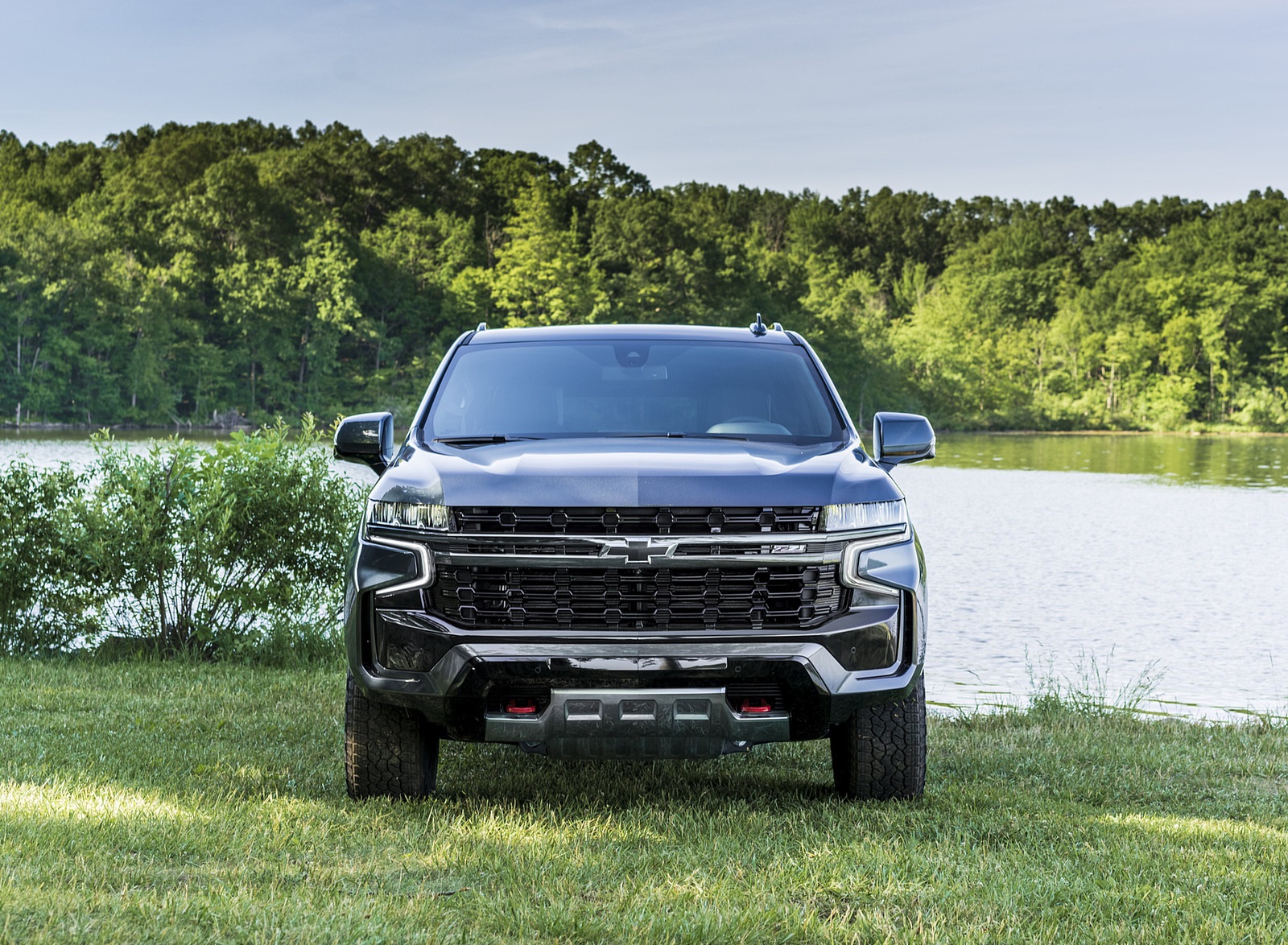 2021 Chevrolet Suburban Z71 Front Wallpapers (12)