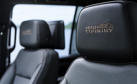 2021 Chevrolet Tahoe High Country Interior Front Seats Wallpapers 450x275 (19)