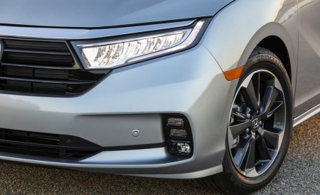 2021 Honda Odyssey Headlight Wallpapers 450x275 (43)