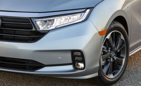 2021 Honda Odyssey Headlight Wallpapers 450x275 (44)