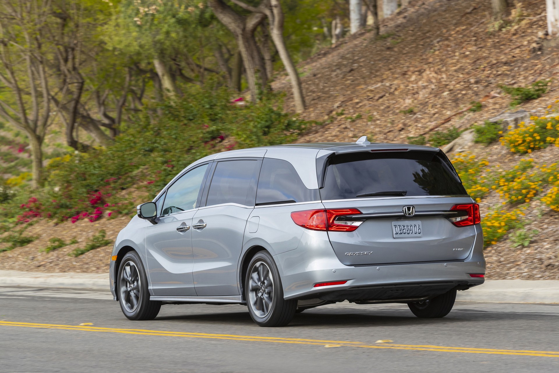 2021 Honda Odyssey Rear Three-Quarter Wallpapers (15)