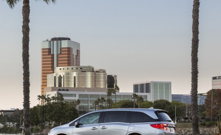 2021 Honda Odyssey Side Wallpapers 450x275 (28)