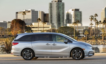 2021 Honda Odyssey Side Wallpapers 450x275 (29)