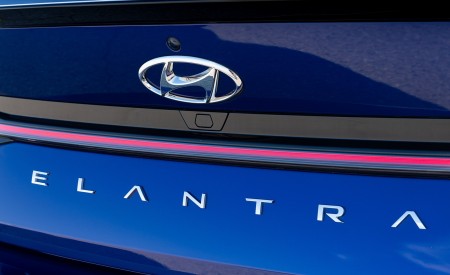 2021 Hyundai Elantra N Line Badge Wallpapers 450x275 (79)