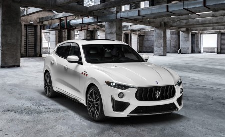 2021 Maserati Levante Trofeo Front Three-Quarter Wallpapers 450x275 (6)