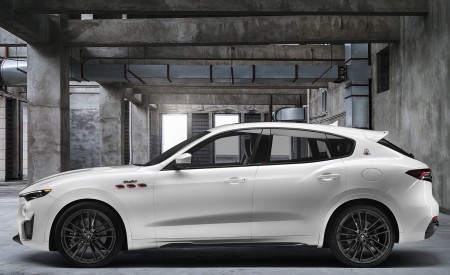 2021 Maserati Levante Trofeo Side Wallpapers 450x275 (9)