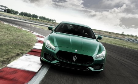 2021 Maserati Quattroporte Trofeo Front Wallpapers 450x275 (2)