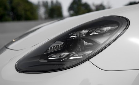2021 Porsche Panamera GTS Sport Turismo (Color: Crayon) Headlight Wallpapers 450x275 (42)