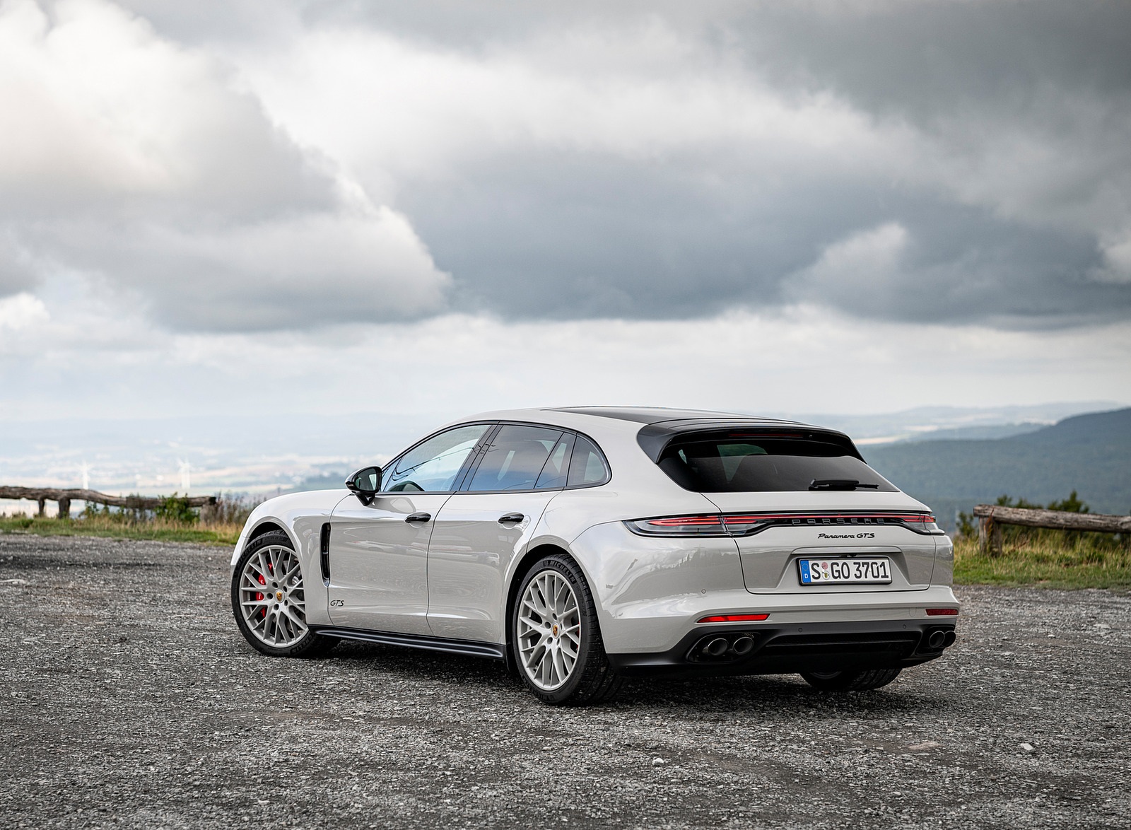 2021 Porsche Panamera GTS Sport Turismo (Color: Crayon) Rear Three-Quarter Wallpapers #37 of 64