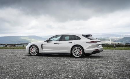 2021 Porsche Panamera GTS Sport Turismo (Color: Crayon) Side Wallpapers 450x275 (38)