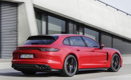 2021 Porsche Panamera GTS Sport Turismo Rear Three-Quarter Wallpapers 450x275 (6)