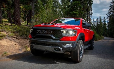 2021 Ram 1500 TRX Front Wallpapers 450x275 (21)