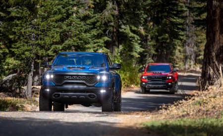 2021 Ram 1500 TRX Front Wallpapers 450x275 (24)